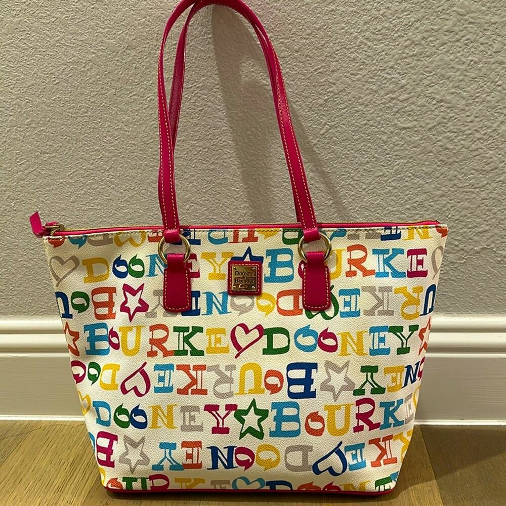 NWT Dooney & Bourke Wren Large Zip Tote